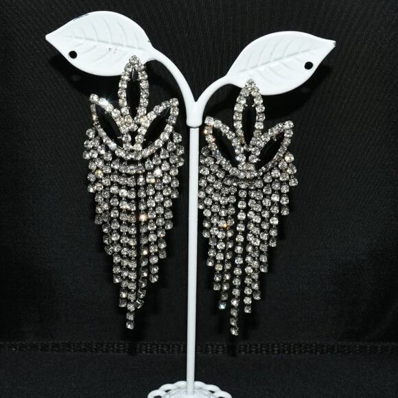 Vintage Black Rhinestone Floral Chandelier Earrings Long Dangle Fringe 3.5” - Picture 4 of 10